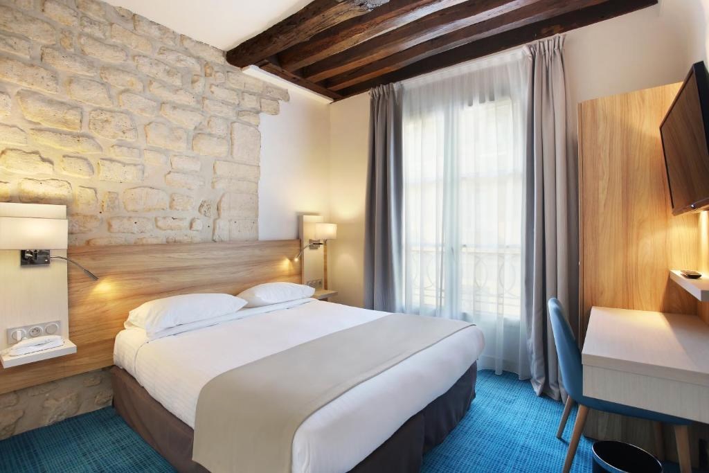 Hotel Lautrec Paris Review: An Affordable Stay in the 2nd Arrondissement