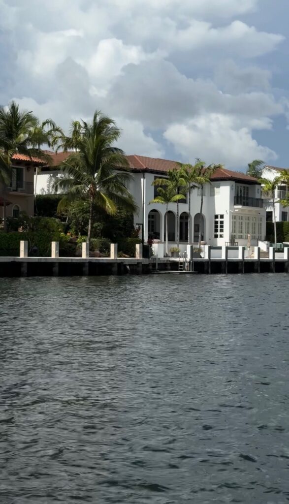 Fort Lauderdale Water Taxi: The Best Way to See the City From the Water